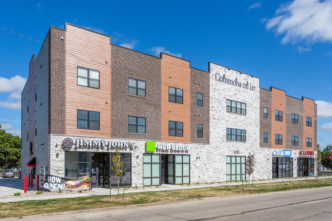 Commons on 1st in Cedar Rapids, IA - Building Photo