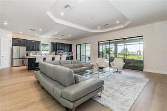 11110 Canal Grande Dr in Ft. Myers, FL - Building Photo - Building Photo
