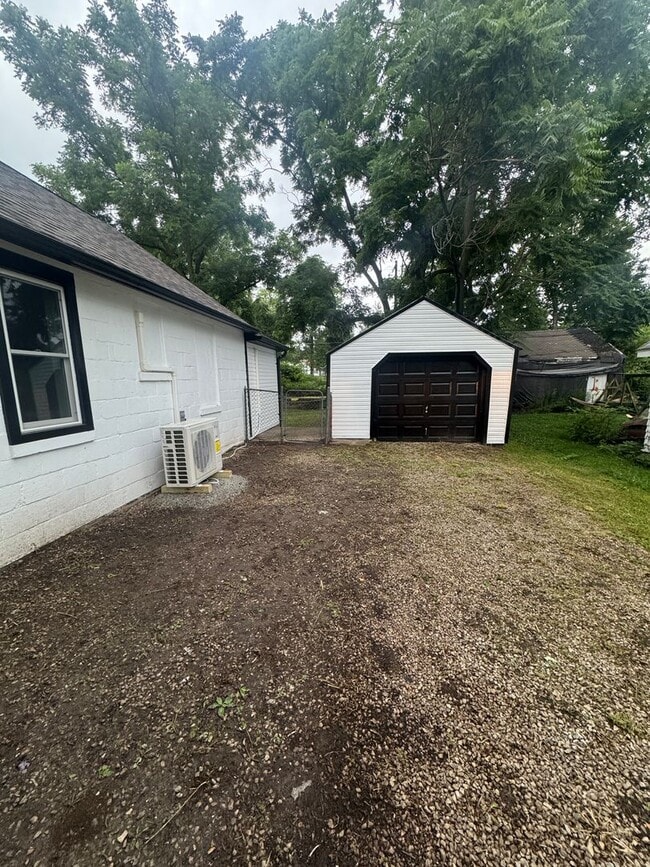 1614 E Princeton Ave in Muncie, IN - Building Photo - Building Photo