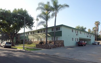 1806 Loma Vista St in Riverside, CA - Foto de edificio - Building Photo