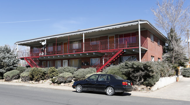 3275 W Nevada Pl in Denver, CO - Foto de edificio - Building Photo