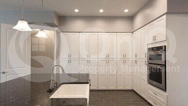 1028 E Curry Rd in Tempe, AZ - Building Photo - Building Photo