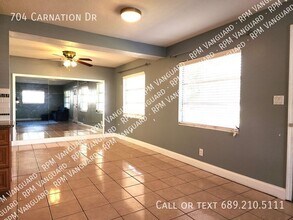 704 Carnation Dr in Winter Park, FL - Building Photo - Building Photo