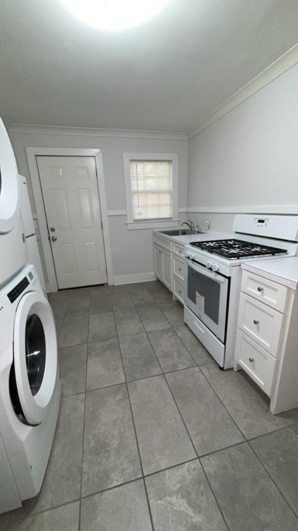 property at 807 Riverview Dr