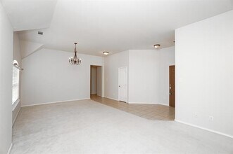 624 White Falcon Way in Fort Worth, TX - Building Photo - Building Photo