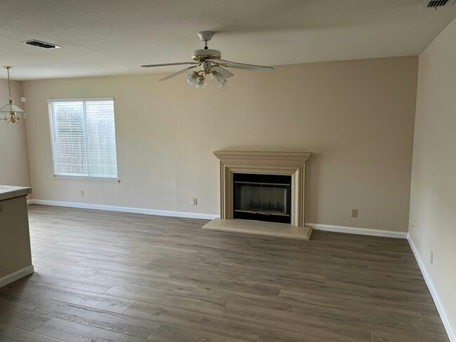 10191 Gatemont Cir in Elk Grove, CA - Building Photo - Building Photo