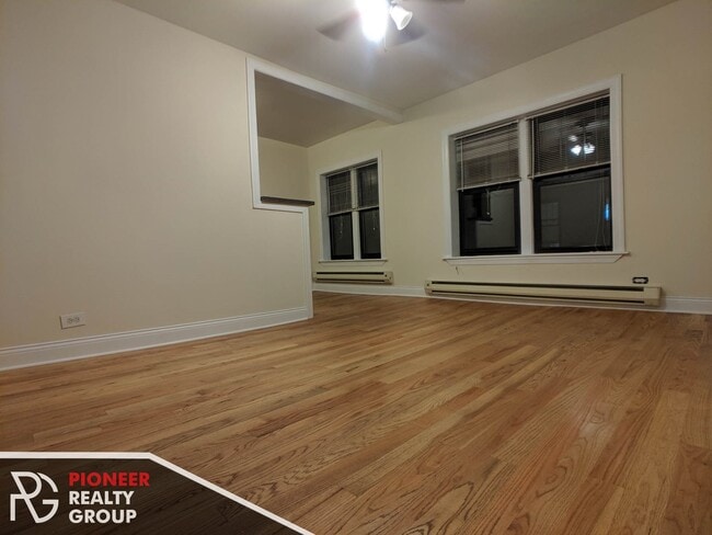 2844 N Orchard St, Unit 39 in Chicago, IL - Building Photo - Building Photo
