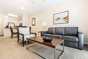 9095 Sydney Ct in San Diego, CA - Building Photo