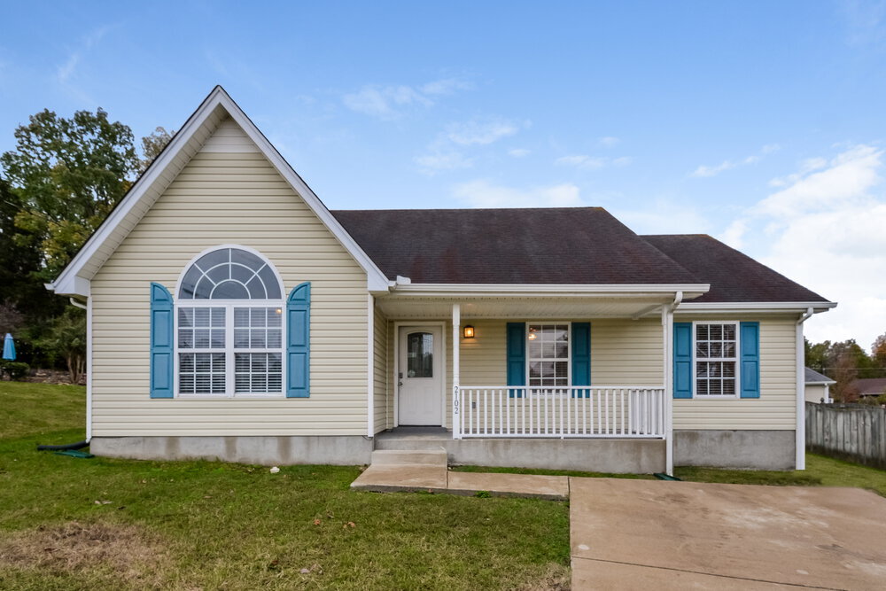 2102 Mambazo Ct in La Vergne, TN - Building Photo