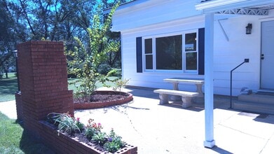 180 Main St in Eclectic, AL - Building Photo - Building Photo