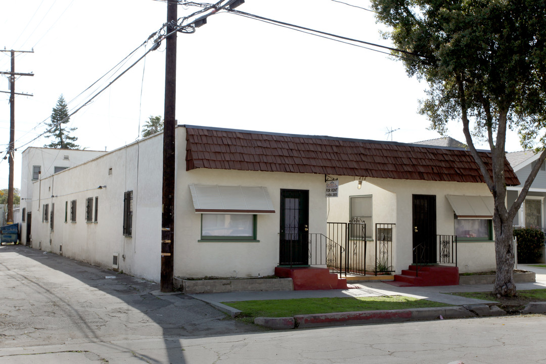 434 W 9th St in Long Beach, CA - Building Photo