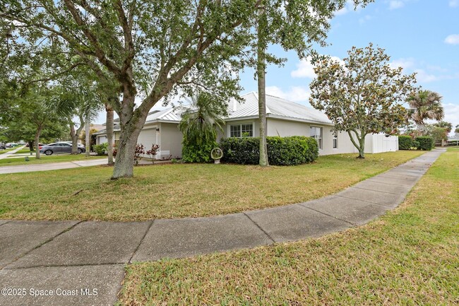 property at 1391 Olde Bailey Ln