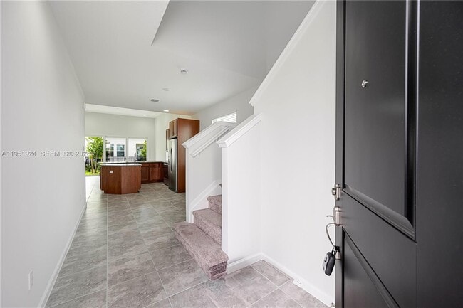 5120 Willow Crk Dr in Westlake, FL - Building Photo - Building Photo