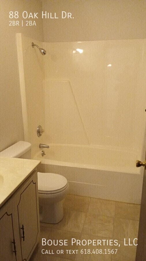 88 Oak Hill Dr in Belleville, IL - Building Photo - Building Photo