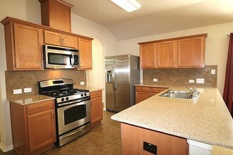 11427 Edmond Thorpe Ln in Tomball, TX - Building Photo - Building Photo