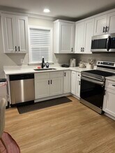 2006 Linda Jones Ave, Unit 3 in Greensboro, NC - Building Photo - Building Photo