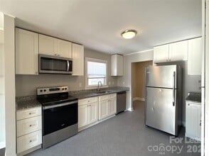 4152 Blenhein Rd in Charlotte, NC - Building Photo - Building Photo