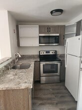 157 Union St in Poughkeepsie, NY - Building Photo - Building Photo
