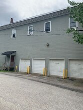 17 Main St in Windham, ME - Building Photo - Building Photo