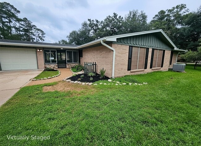 property at 2015 Silver Leaf Dr