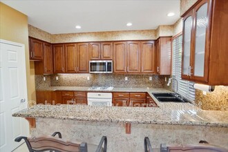 27618 Olive Mill Ct in Santa Clarita, CA - Building Photo - Building Photo
