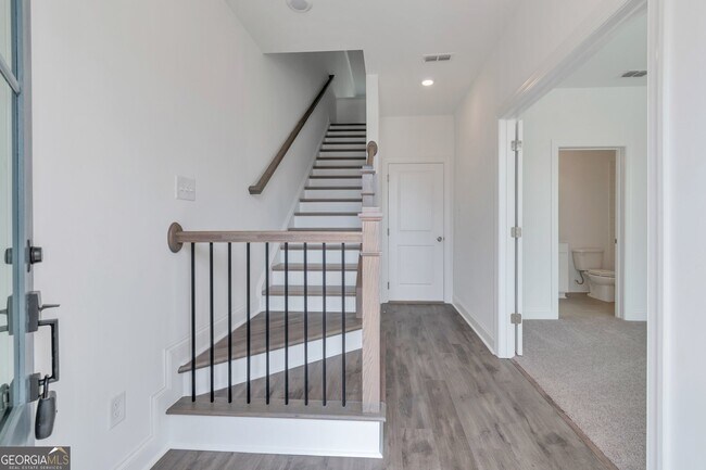 1140 Larkin Dr in Buford, GA - Building Photo - Building Photo