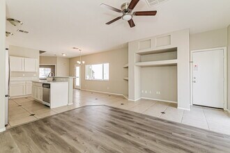 5912 Crumbling Ridge St in Henderson, NV - Building Photo - Building Photo