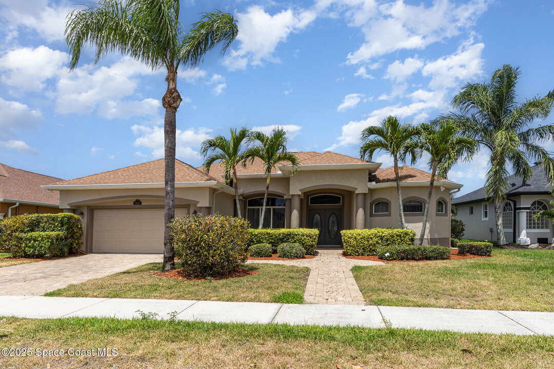 3641 Gatlin Dr in Rockledge, FL - Building Photo