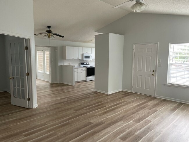 480 Saltaire Dr SW in Calabash, NC - Building Photo - Building Photo