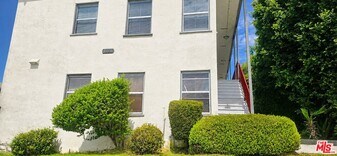 1351 Cochran Ave in Los Angeles, CA - Building Photo