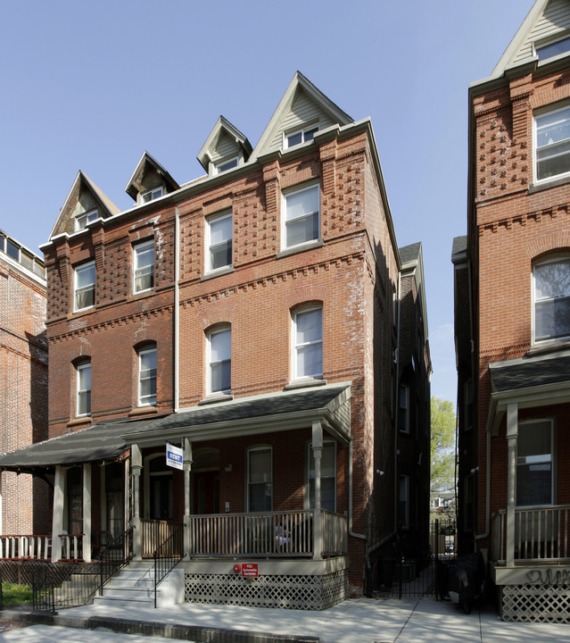 3321 Powelton Ave in Philadelphia, PA - Foto de edificio