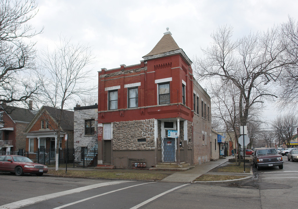 2700 S Ridgeway Ave in Chicago, IL - Building Photo