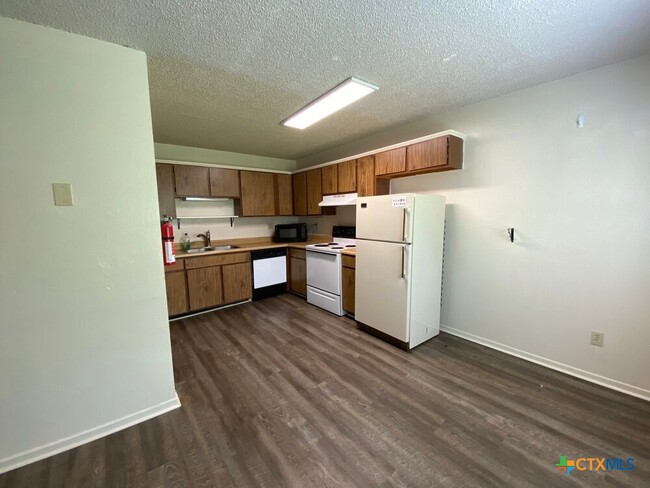 property at 112 Lady Bird Ln