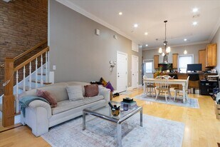 7 Worthington St, Unit 2A in Boston, MA - Building Photo