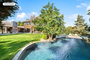 497 Parsonage Ln in Sagaponack, NY - Building Photo