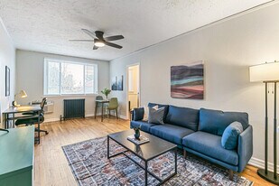 1666 Detroit St in Denver, CO - Building Photo