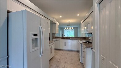 20653 Country Barn Dr in Estero, FL - Building Photo - Building Photo