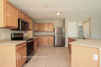 8806 N 67th Ln in Peoria, AZ - Foto de edificio - Building Photo