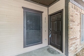 2312 Shady Turf Dr, Unit 166 in Bedford, TX - Building Photo - Building Photo