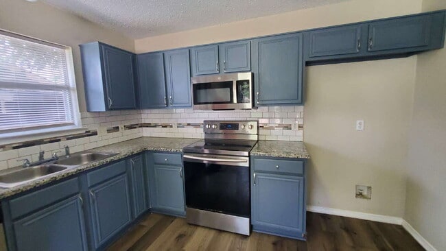 1944 Canyon Ridge St in Fort Worth, TX - Building Photo - Building Photo