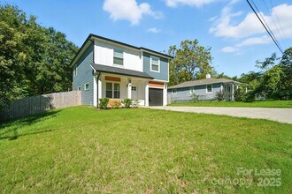 3404 Reid Ave, Unit 418 in Charlotte, NC - Building Photo - Building Photo