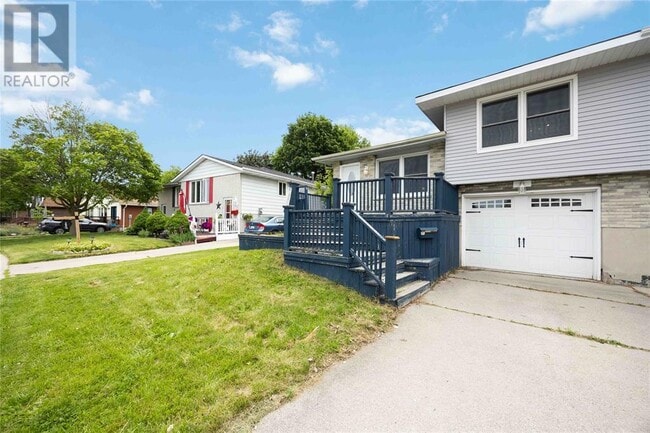 property at 226 Trudeau Dr