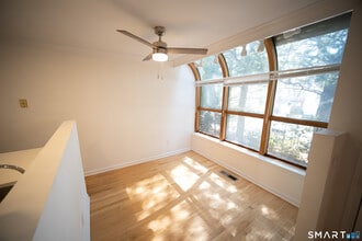 3236 Madison Ave in Bridgeport, CT - Building Photo - Building Photo