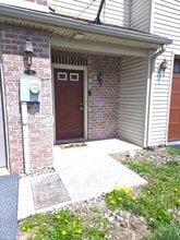 222 Meriweather Dr in Chambersburg, PA - Building Photo - Building Photo