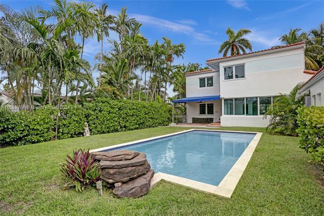 4585 Alton Rd in Miami Beach, FL - Foto de edificio