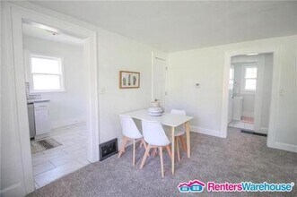 1231 56th St in Des Moines, IA - Building Photo - Building Photo