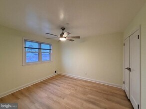 1262 Halstead Rd in Parkville, MD - Foto de edificio - Building Photo