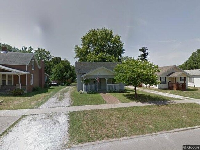 property at 1046 E Locust St