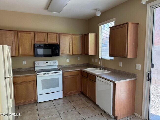 5322 West Odeum Ln in Phoenix, AZ - Building Photo - Building Photo