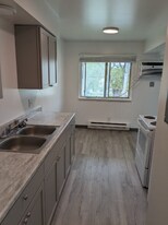 750 E Michigan Ave in Battle Creek, MI - Building Photo